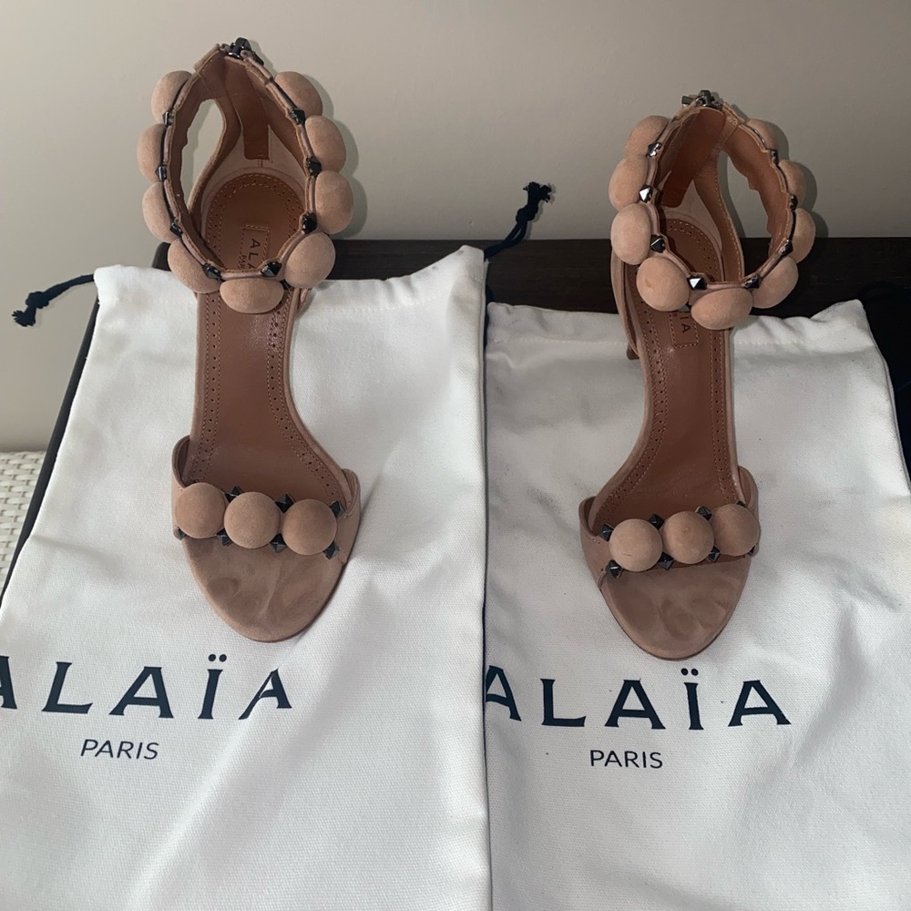 Alaia Nude Suede Heels with Embellishments - Picture 15 of 16